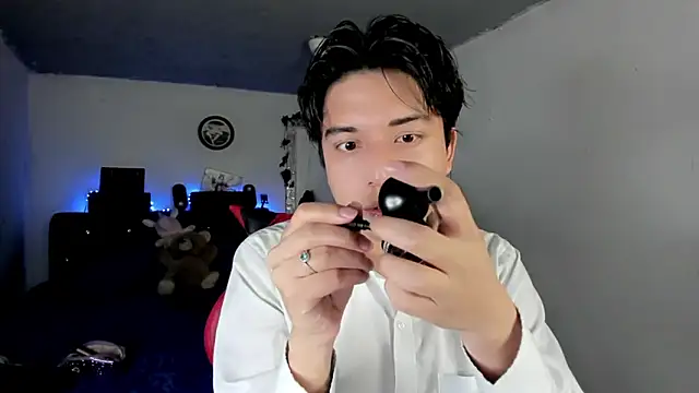AnggelONfiree online show from March 2026 11:10:02 PM