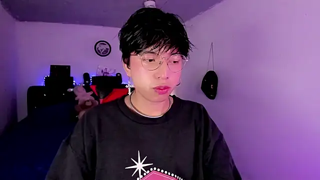 AnggelONfiree online show from March 2026 11:26:02 PM