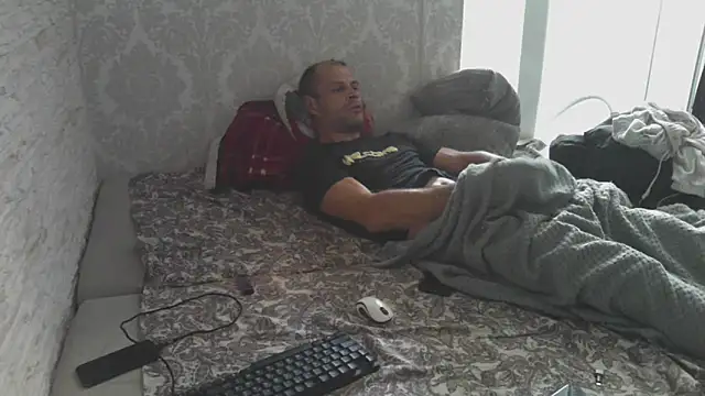 Zbochunec online show from May 2026 01:05:02 PM