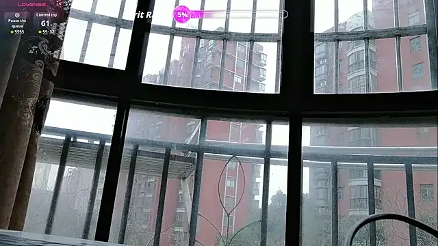 luoxuwen online show from February 2026 12:42:01 AM