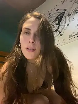 isadelasestrellas online show from April 2026 08:11:01 PM