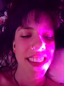 Lyrass online show from April 2026 05:06:02 PM