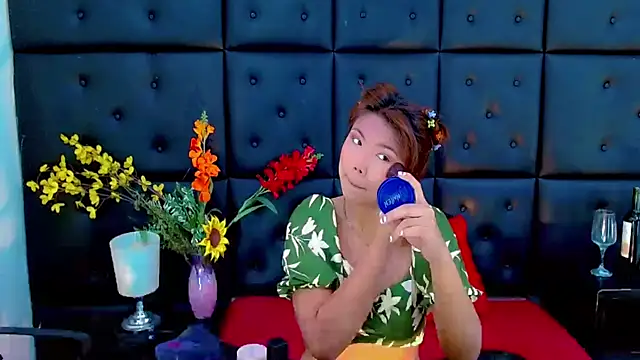 Snapshot of Isalombardi chatting on February 2026 02:59:02 AM Isalombardi online show from February 2026 02:59:02 AM