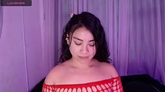 hinataleecs online show from November 2025 09:04:01 PM