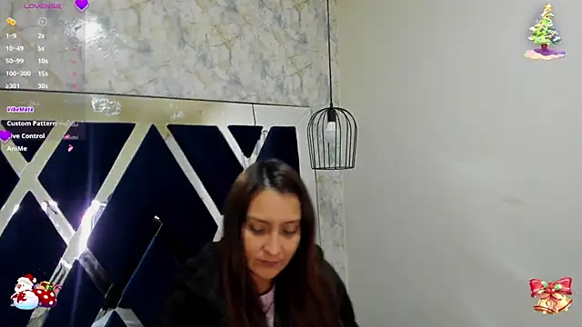  alaia collway  online show from December 2024 12:12:02 PM