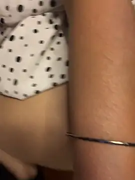 couple redbeach online show from January 2026 07:46:02 AM