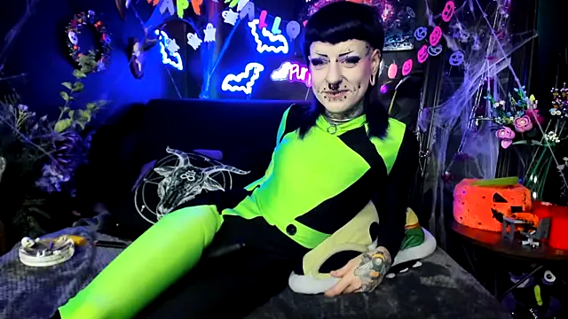 Purple Coffin666 online show from February 2026 11:25:02 AM