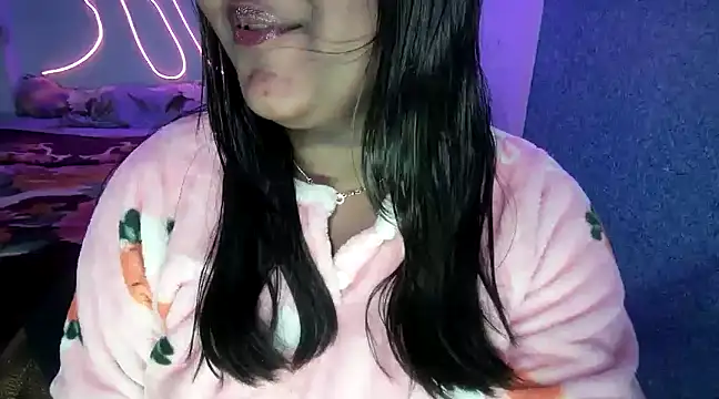 expression queen online show from December 2024 10:04:02 PM