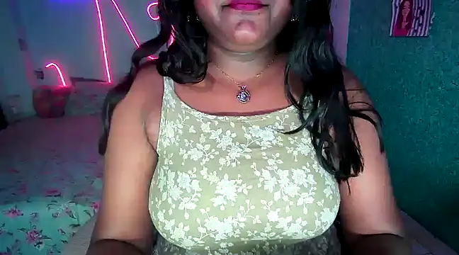 expression queen online show from March 2025 03:05:02 PM