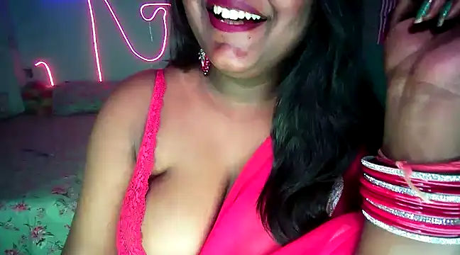 expression queen online show from March 2025 02:48:02 PM