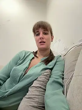 jennifer11772 online show from March 2026 11:27:01 AM