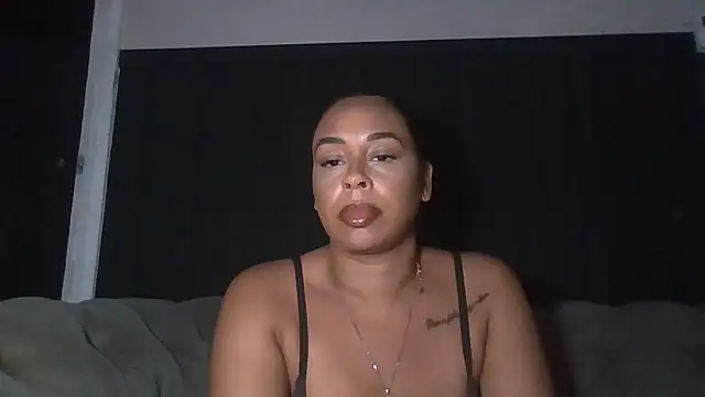 Snapshot of bigbootyjayda chatting on June 2026 11:18:02 PM bigbootyjayda online show from June 2026 11:18:02 PM