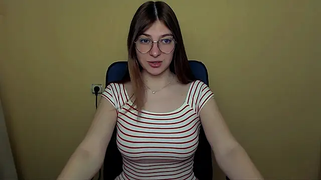 Luna Lush  online show from April 2026 09:23:02 AM