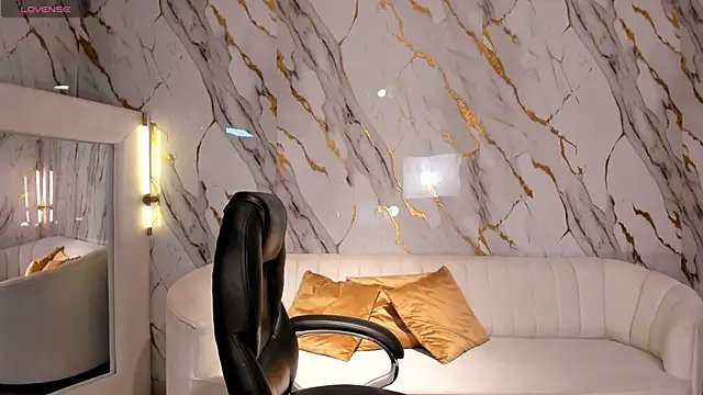 RebeccaHudson online show from February 2026 07:56:01 PM