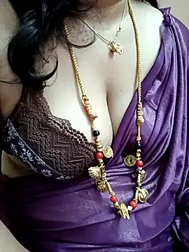 Snapshot of gaurika18 chatting on March 2025 01:15:01 AM gaurika18 online show from March 2025 01:15:01 AM