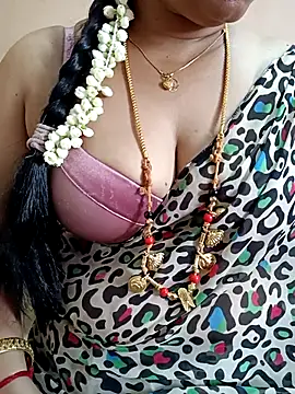 Snapshot of gaurika18 chatting on March 2025 04:34:02 AM gaurika18 online show from March 2025 04:34:02 AM