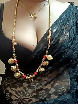 Snapshot of gaurika18 chatting on March 2025 12:54:02 AM gaurika18 online show from March 2025 12:54:02 AM