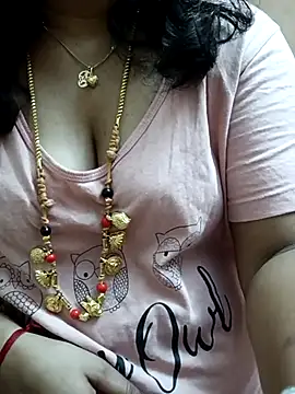 Snapshot of gaurika18 chatting on March 2025 11:06:01 PM gaurika18 online show from March 2025 11:06:01 PM