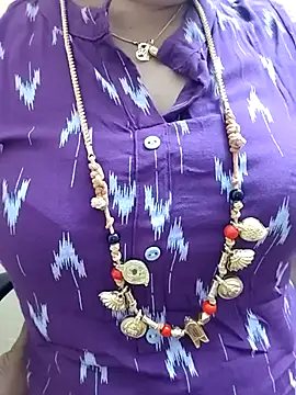 Snapshot of gaurika18 chatting on March 2025 02:02:01 PM gaurika18 online show from March 2025 02:02:01 PM