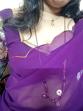 Snapshot of gaurika18 chatting on September 2025 01:22:02 PM gaurika18 online show from September 2025 01:22:02 PM