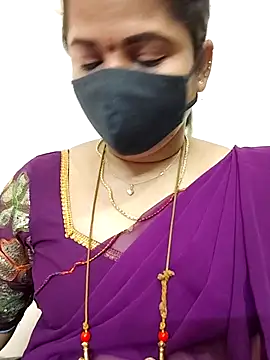 Snapshot of gaurika18 chatting on September 2025 05:19:02 AM gaurika18 online show from September 2025 05:19:02 AM