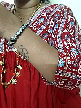 Snapshot of gaurika18 chatting on September 2025 08:05:01 AM gaurika18 online show from September 2025 08:05:01 AM