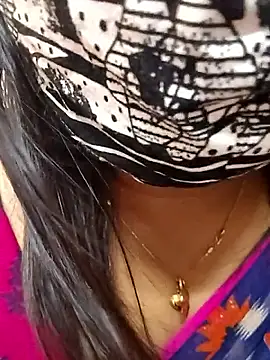 Snapshot of gaurika18 chatting on October 2025 07:31:02 AM gaurika18 online show from October 2025 07:31:02 AM