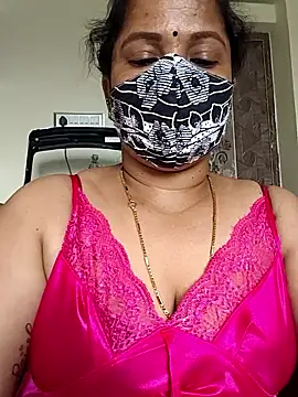 Snapshot of gaurika18 chatting on March 2026 05:57:01 AM gaurika18 online show from March 2026 05:57:01 AM