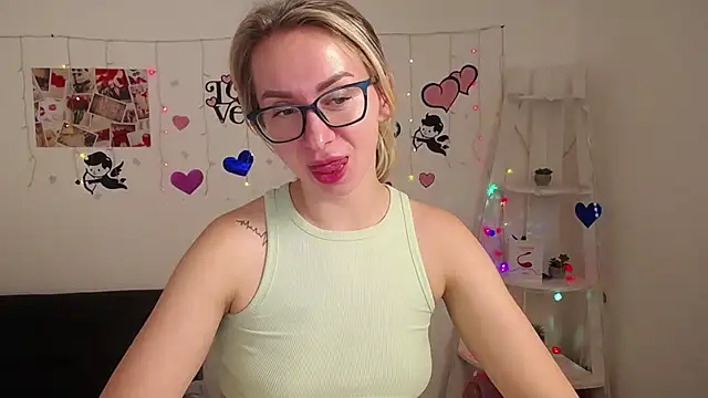 VasilisaSii online show from January 2025 03:22:01 PM