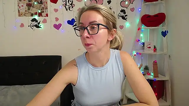 VasilisaSii online show from February 2025 04:09:02 PM