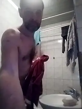 Andrzej-M online show from March 2026 05:10:02 PM