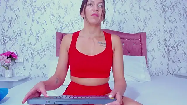 Mia Malkovaa  online show from February 2026 05:31:01 PM