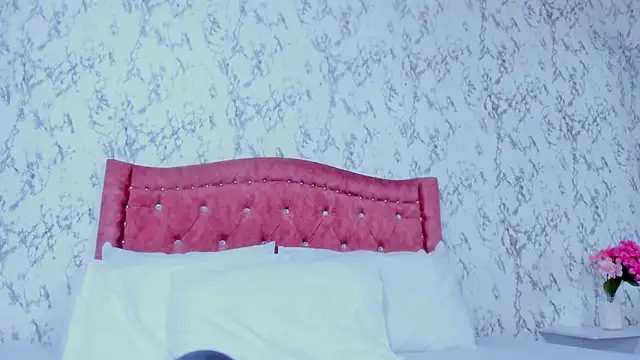 Mia Malkovaa  online show from February 2026 05:12:02 PM