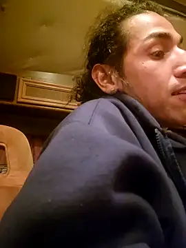 LargeDominoes online show from March 2026 09:23:02 AM