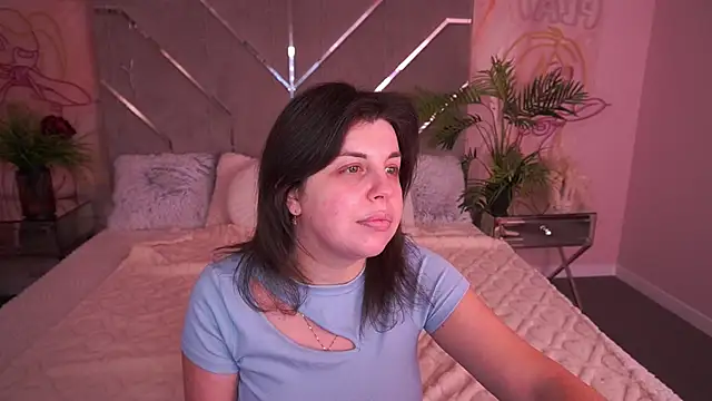 MirandaWong online show from February 2026 05:49:01 AM