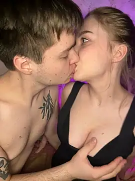 Family-Mm1 online show from April 2026 01:40:01 PM