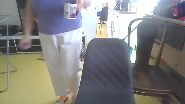 Snapshot of Meliss_Official9 chatting on February 2026 10:10:01 AM Meliss Official9 online show from February 2026 10:10:01 AM