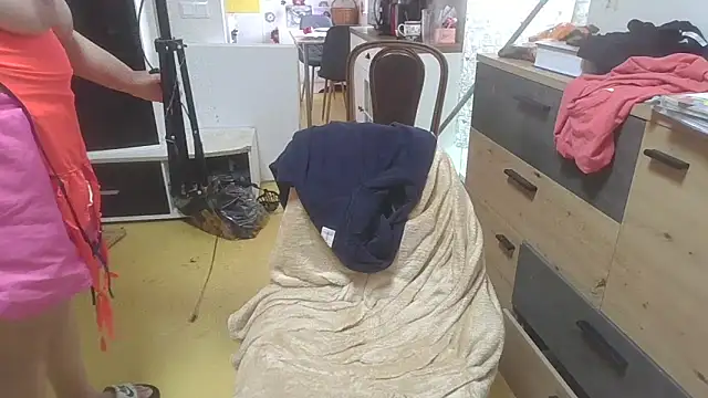 Snapshot of Meliss_Official9 chatting on February 2026 08:57:02 AM Meliss Official9 online show from February 2026 08:57:02 AM