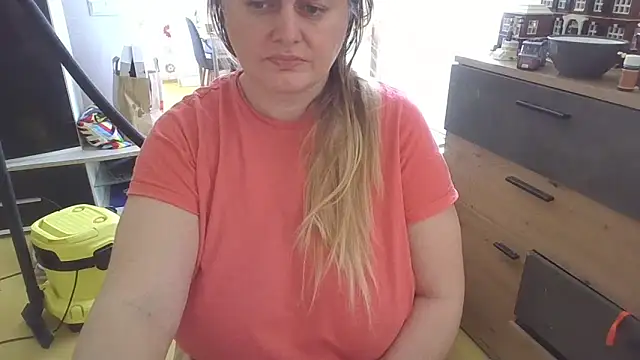 Meliss Official9 online show from May 2026 07:35:01 AM