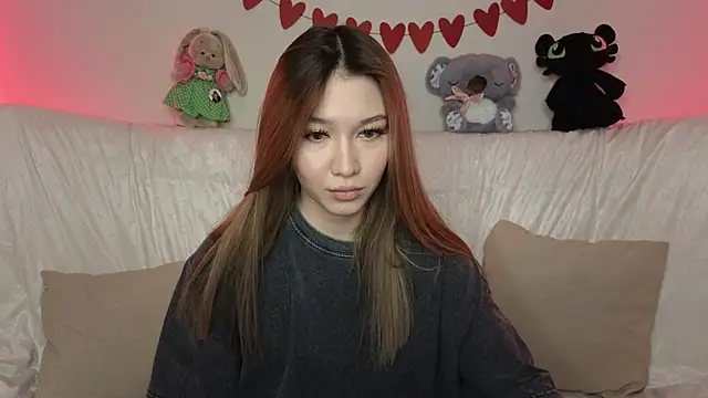 Snapshot of LuxuryGirl__ chatting on February 2025 12:48:02 PM LuxuryGirl online show from February 2025 12:48:02 PM