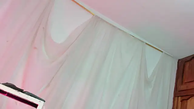 Itsme Daniela online show from April 2026 01:59:02 PM