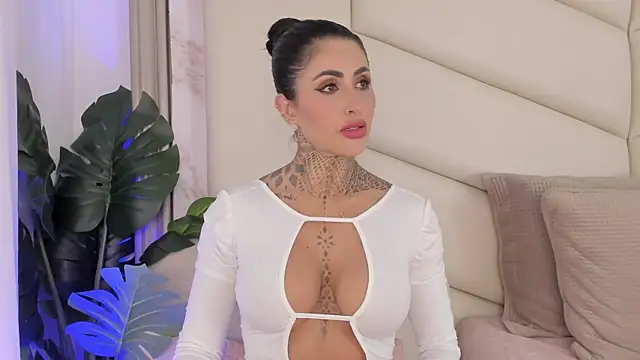 ValkyBes online show from May 2026 11:46:02 PM