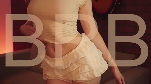 EllieCutes online show from December 2025 05:15:02 AM