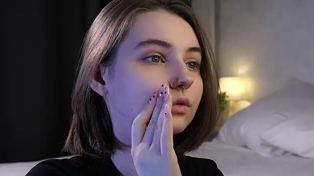 MeghanElson online show from April 2026 01:04:01 PM