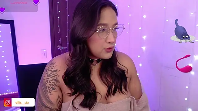 Lissa1   online show from January 2026 02:49:01 AM