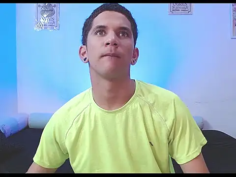 tylor boy online show from May 2026 12:27:01 AM
