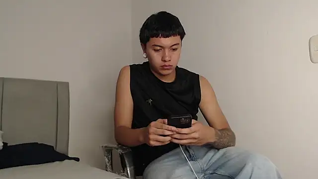 alex-lover online show from April 2026 03:12:01 AM