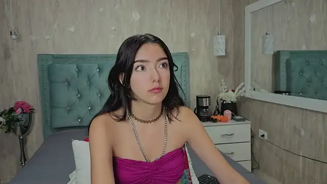 Marcelaa fox online show from April 2026 08:03:01 PM