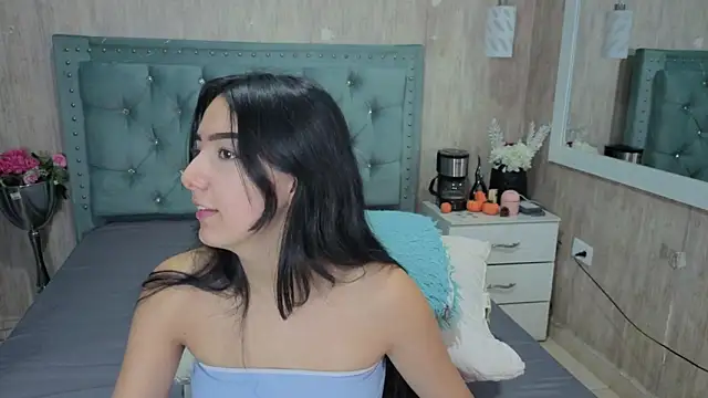 Snapshot of Marcelaa_fox chatting on May 2026 09:10:02 PM Marcelaa fox online show from May 2026 09:10:02 PM