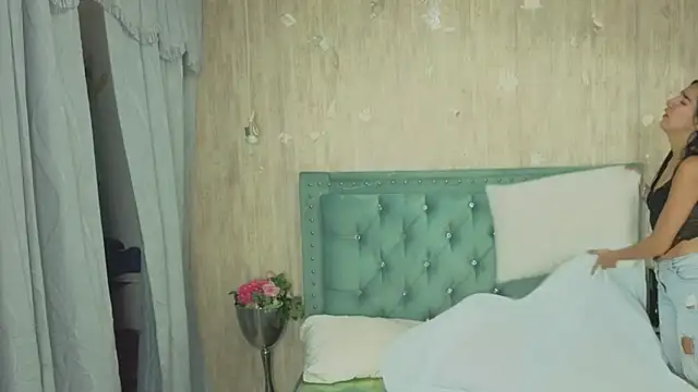 Marcelaa fox online show from July 2026 12:37:02 AM